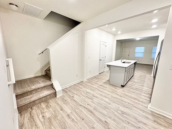 4th image of 104 Grover Ct #E