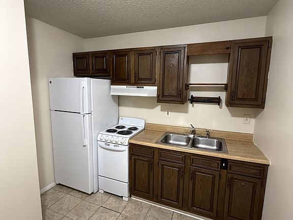 5th image of 300 S Marshall St APT 9