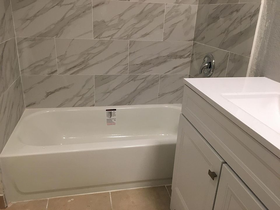 1st image of 8025 Arroyo Vista Dr