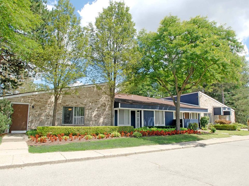 Leasing Office