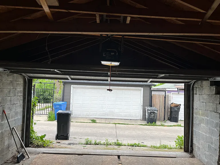1716 W Cermak Rd #1 — Photo 16