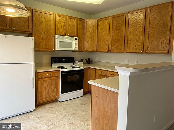 3rd image of 5141 Anchorstone Dr