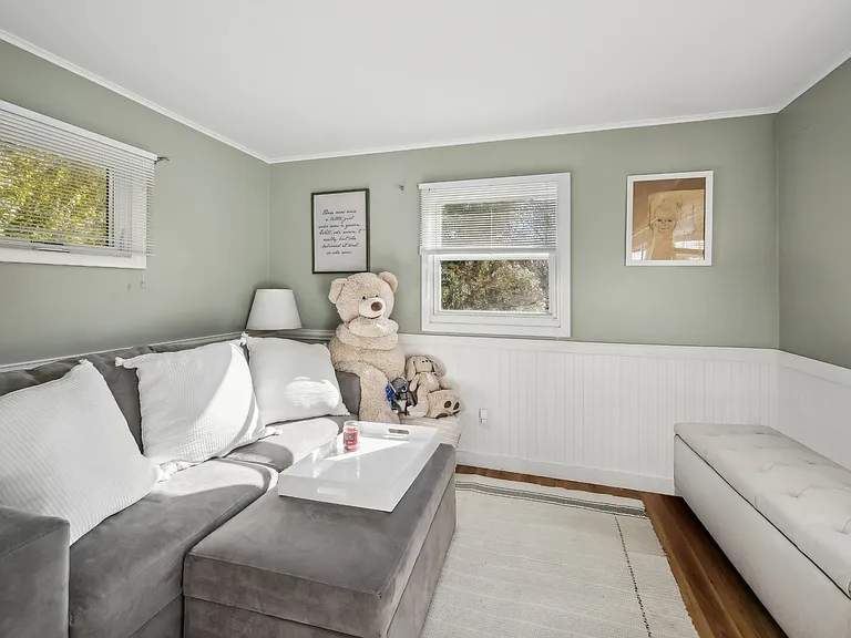 21 Shore Dr — Photo 17