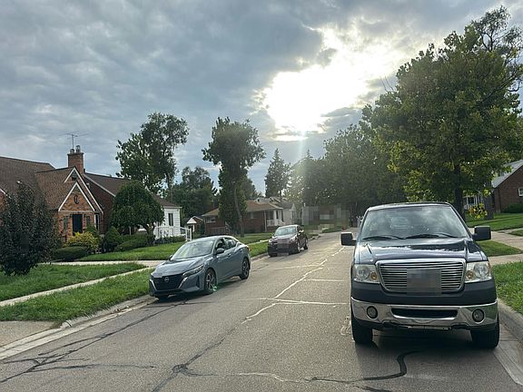 4th image of 16826 Carlisle St