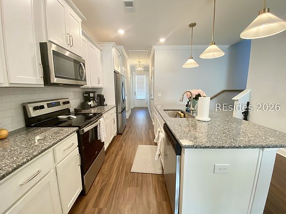 5th image of 356 Bleecker St S
