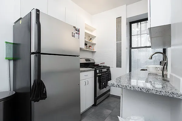 Rented by Emor Management Inc. | media 6