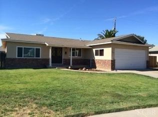 124 E Deodar Ln, Lemoore, CA 93245
