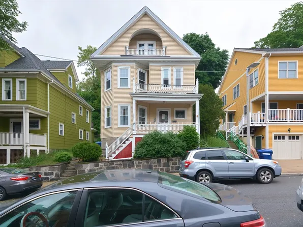 52 Tower St, Jamaica Plain, MA 02130