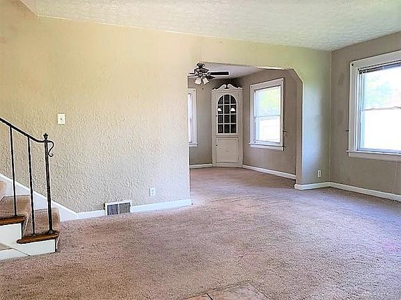 5th image of 3455 Lindale Ave