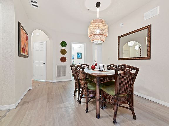 3rd image of 5226 Paradise Cay Cir