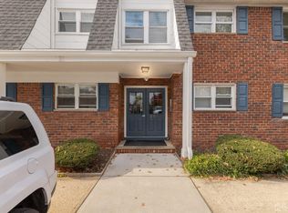 24 Woodedge Ave APT 2, Edison, NJ 08817