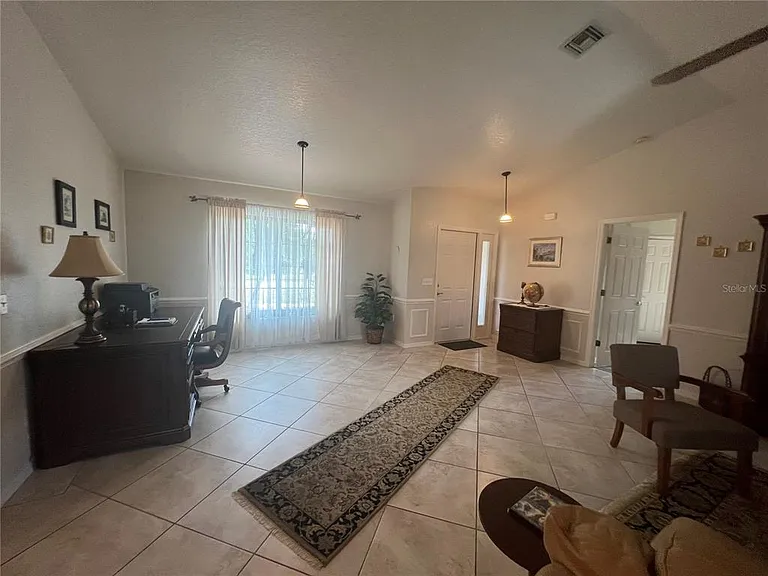 3177 Clifford St — Photo 6