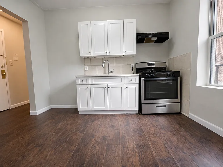 418 Central Ave — Photo 12
