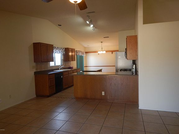 4th image of 2973 Golden Eagle Dr