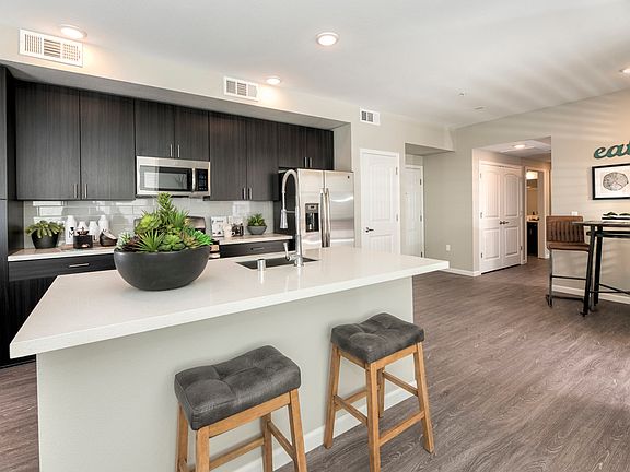 Lumina at Spanish Springs Luxury Apartments Kitchen Bartop and Dining Room