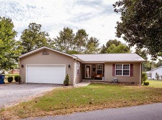 305 Defield St, East Prairie, MO 63845