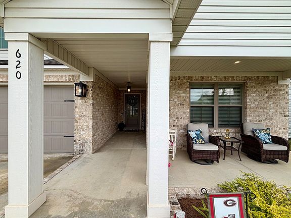 2nd image of 620 Whitetail Ln