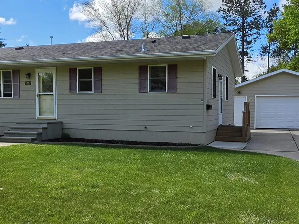 1012 11th Ave NE, Aberdeen City, SD 57401