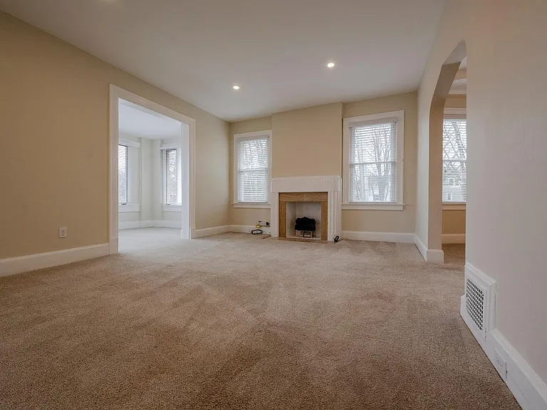 3349 Whitfield Ave #2 — Photo 4