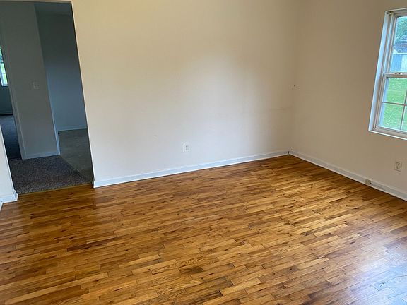 2nd image of 33 Howle Rd