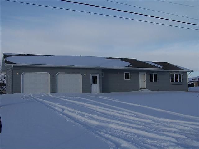 1st image of 303 Zinnia Dr