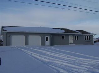 303 Zinnia Dr, Belle Fourche, SD 57717