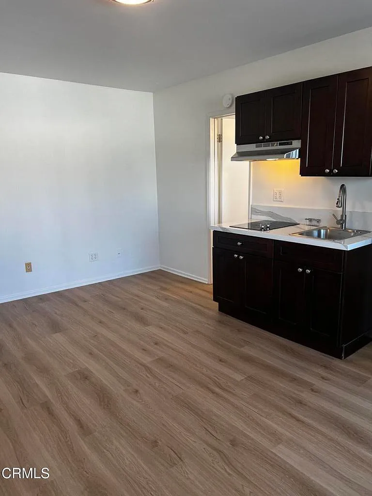 Studio, 15924 sqft, $1,400 — Photo 1