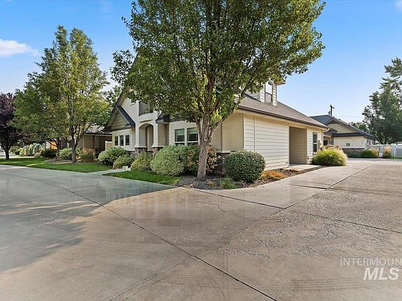 2nd image of 654 S Whisperwood Way