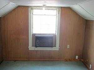 4th image of 2845 Victoria St