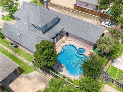 2106 Shari Ln, Garland, TX, 75043