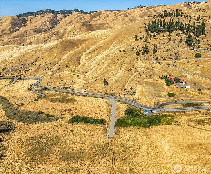 3rd image of 0 NAHAHUM CANYON Road