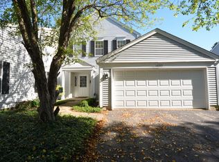 1037 Devonshire Ave, Naperville, IL 60540