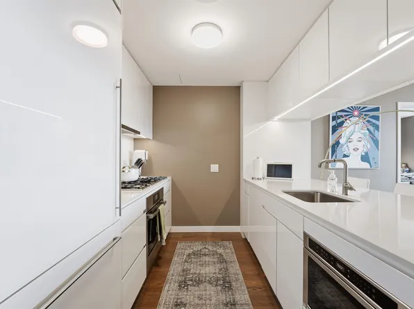 99 Hudson Street image 6 of 41