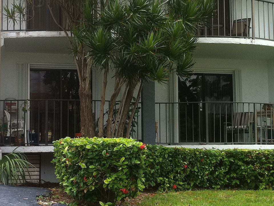 1st image of 4013 N Ocean Dr APT 101