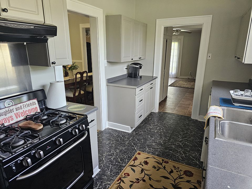 1st image of 103 W 5th St