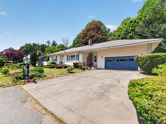 3rd image of 41 Rockland St