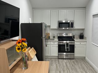 812 S Mayflower Ave #B, Monrovia, CA 91016