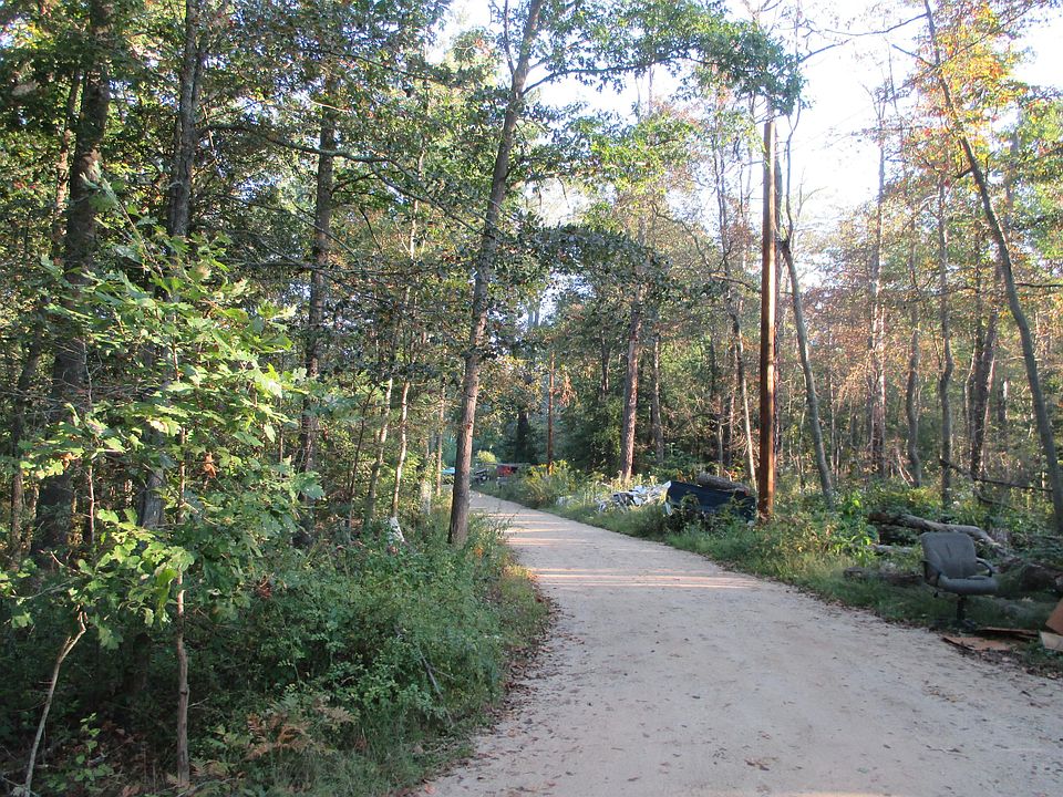 2nd image of 213 Pancoast Mill Rd