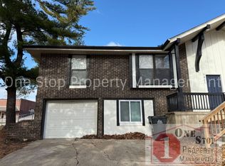 1421 SW Sunset Ave, Blue Springs, MO 64015