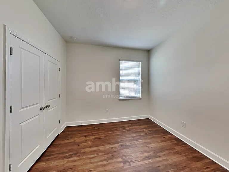 1131 Walden Pond Dr — Photo 19