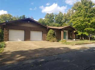 5105 Paul Mountain Dr, Imperial, MO 63052