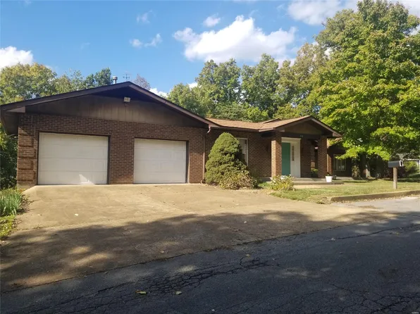 5105 Paul Mountain Dr, Imperial, MO 63052