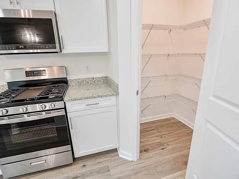 2828 Blue Blossom Trl — Photo 13