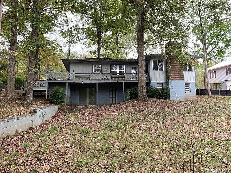 1st image of 213 Thomas Dr