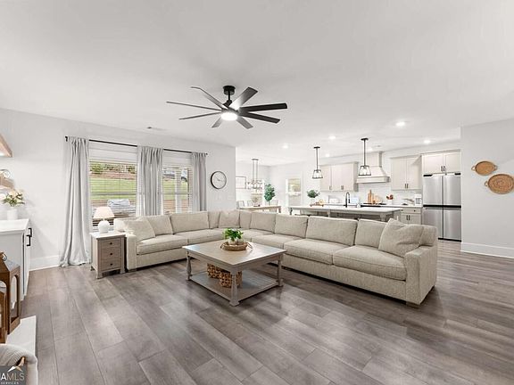 5th image of 5785 Meadow Trace Ct