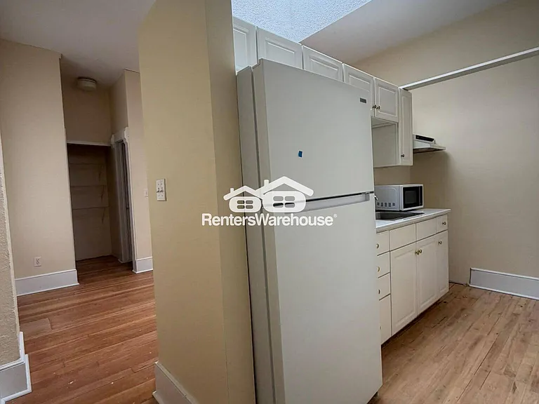 1215 25th St #1 — Photo 12