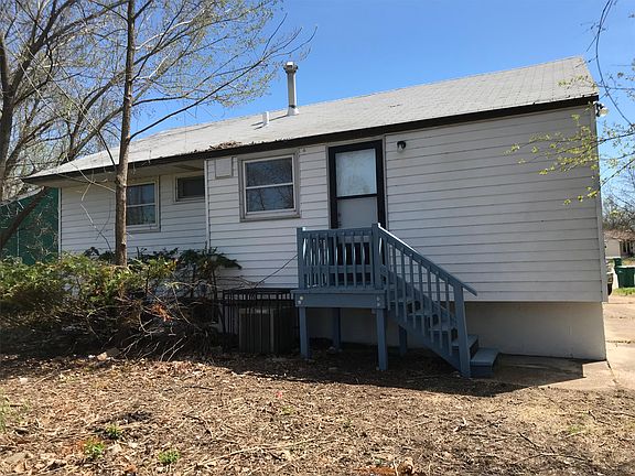 2nd image of 10653 Dunkeld Cir