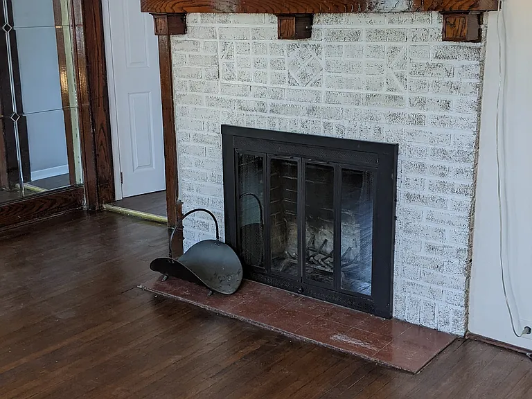 76 Bremond St #1 — Photo 5