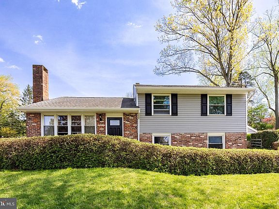 2nd image of 111 Brookside Rd