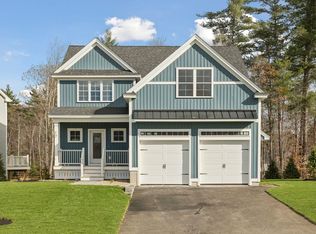 17 Copps Drive, Rochester, NH 03809